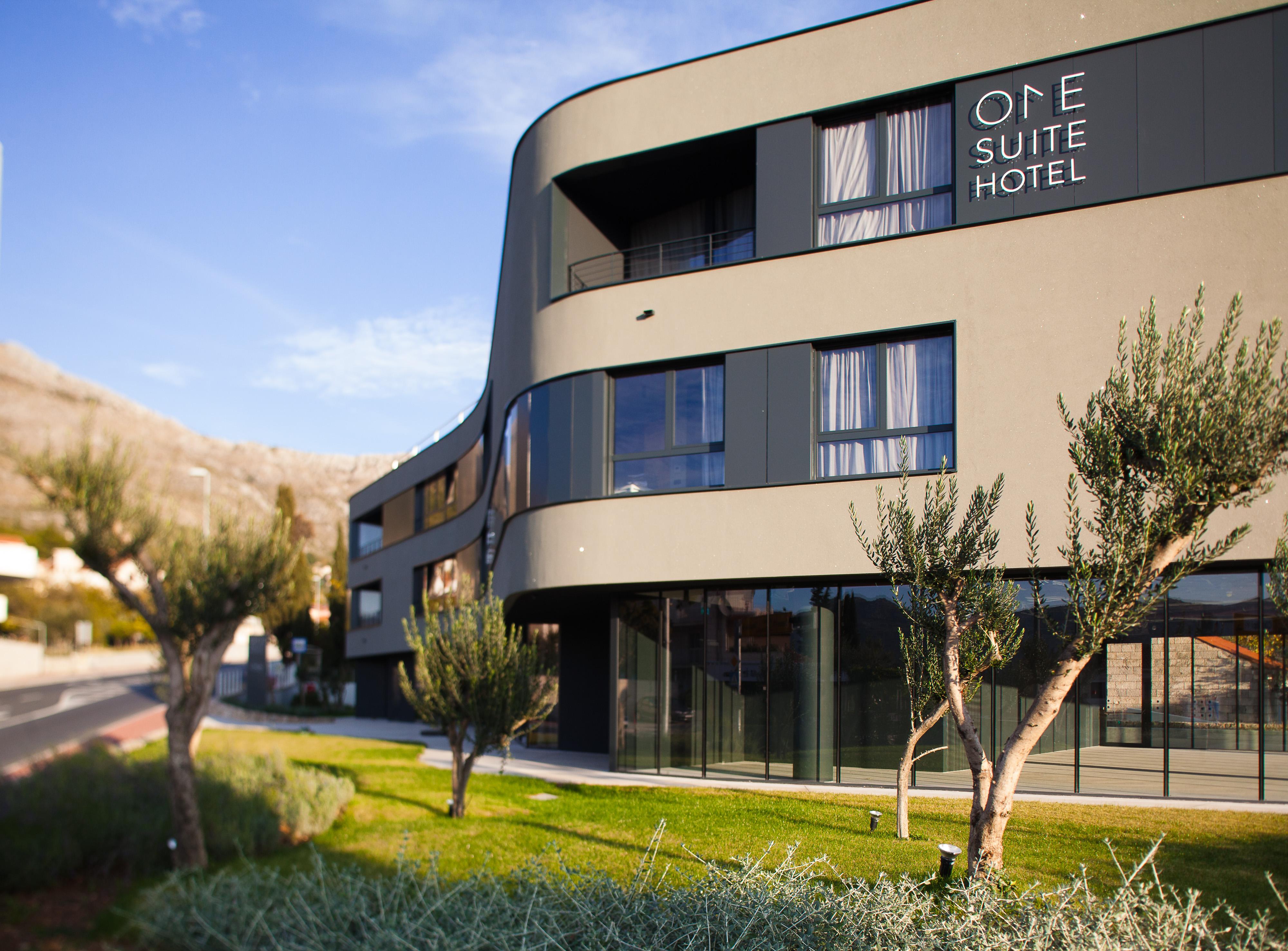 One Suite Hotel Mlini Eksteriør bilde
